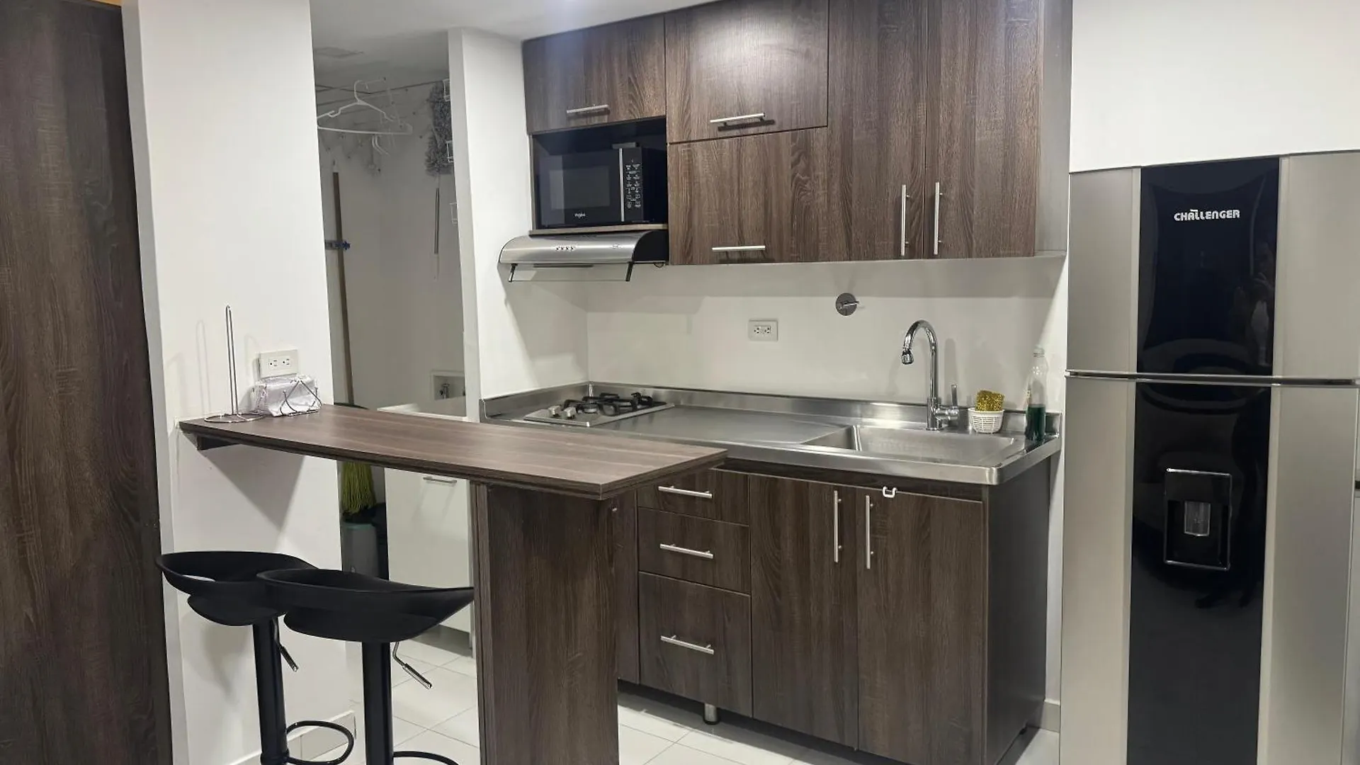 Gran Loft Cerca Al Tesoro Y Al Lleras 121 Apartment Medellin